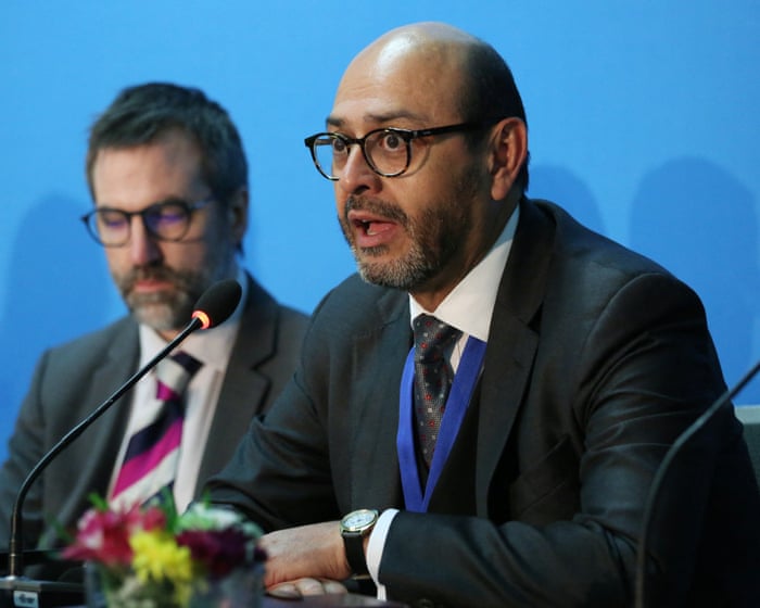 Silla de tratado de plástico de las Naciones Unidas para reducir el proceso de agitación