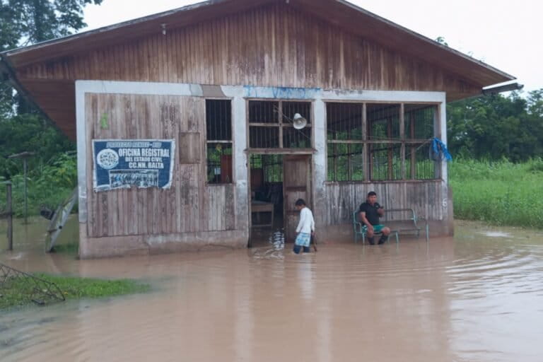 Emergencia en Ucayali, Perú: 15 comunidades indígenas afectadas por intensas lluvias exigen atención del Estado