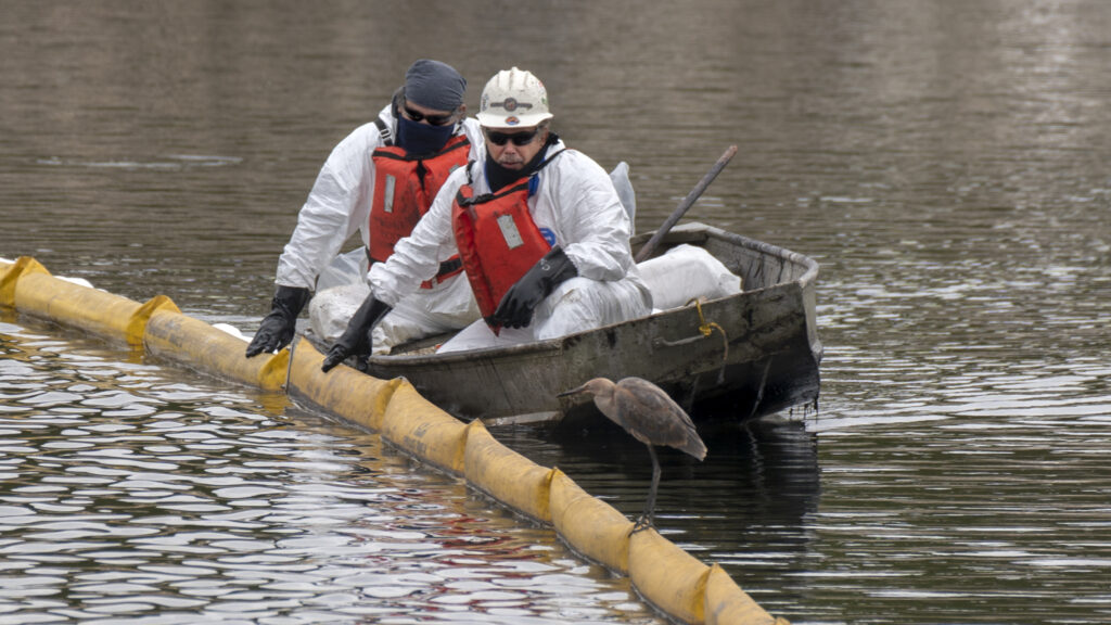 Nuevo análisis advierte que el plan de perforación offshore de Trump podría desencadenar miles de picos de petróleo