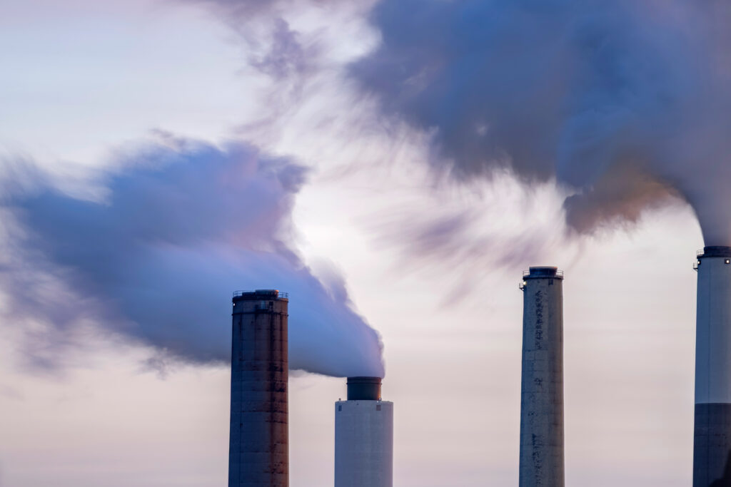 Científicos, Ingenieros y Expertos Jurídicos condenan el ataque partisano al manual de referencia científica para jueces