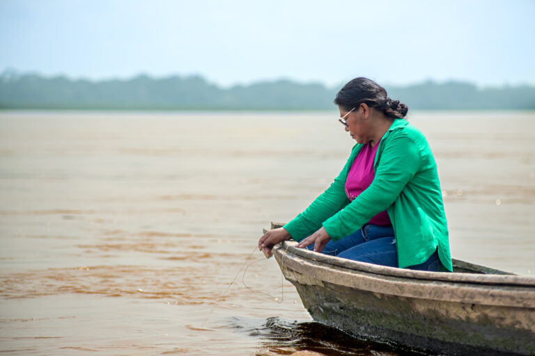Día Mundial del Agua: redes de mujeres que se rebelaron contra la desigualdad para proteger este recurso