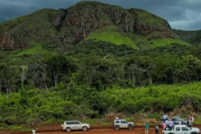 Bolivia: Trump y Paz se alinean por minerales críticos y tierras raras y ponen en alerta a pueblos indígenas y expertos | ECO Lara Campiglia