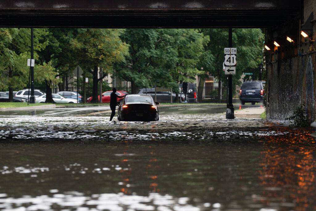 Inundaciones en Chicago empeoran. ¿Por qué?