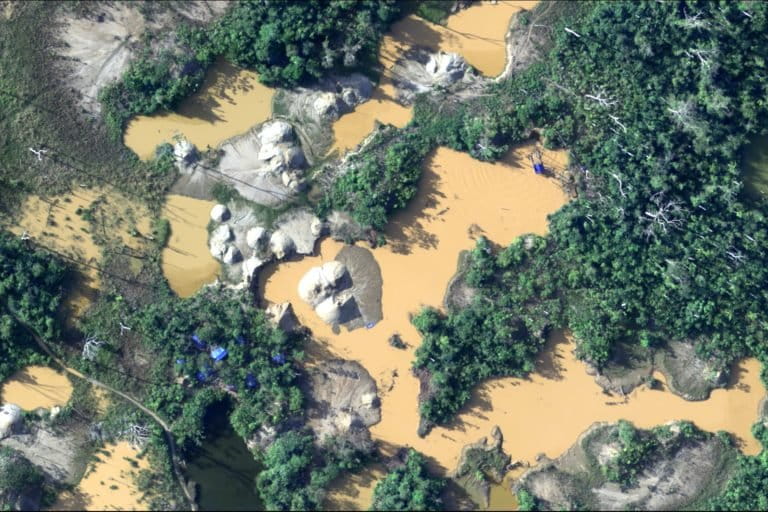 Minería ilegal, crimen organizado y violencia: la agenda ambiental que le espera al próximo presidente de Perú