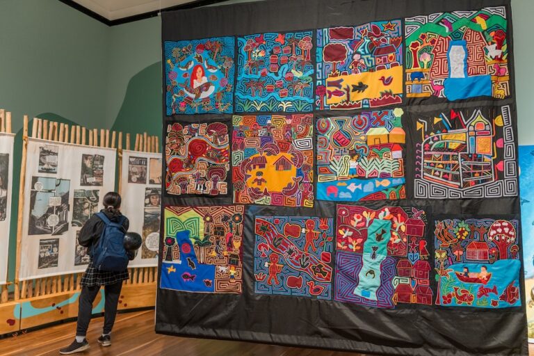 La tenacidad del agua: comunidades indígenas, campesinos y afrodescendientes del Darién llevan sus vidas acuáticas al Museo Nacional de Colombia