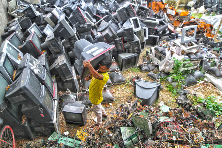 Illegal e-waste trade turns Bangladesh into net importer