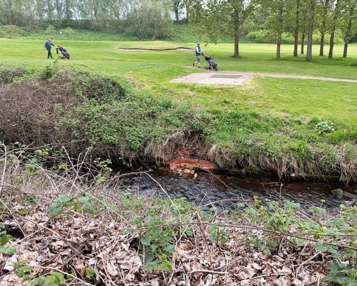 Toxic for 100 years: the UK golf course built on chemical waste
