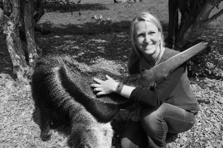 Lydia Möcklinghoff, champion of the giant anteater, has died in a plane crash. She was 45