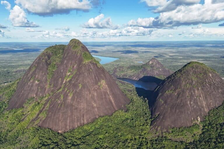 Entre los cerros sagrados de Guainía, en la Amazonía de Colombia | Reportaje fotográfico