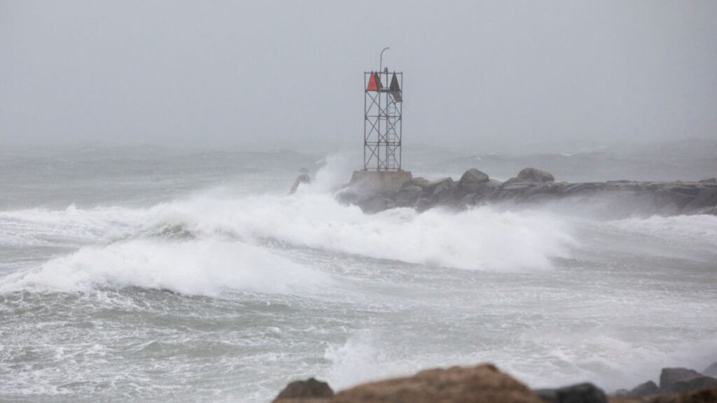 Weekend nor’easter likely to bring damaging winds, coastal flooding